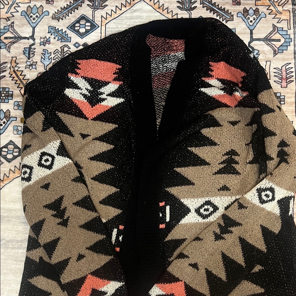 Geometric Patterned Cardigan - Picture 3 of 6